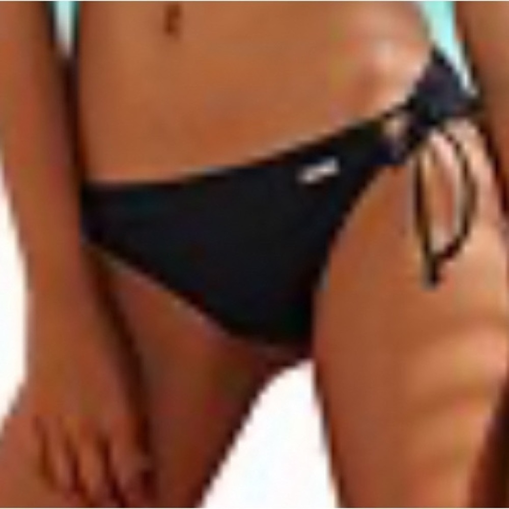NEW-Lascana Loop Classic Bikini Bottom. Black. Size 10. - Picture 3 of 5